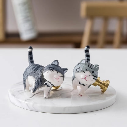 VICKI BROWN Cute Cat Resin Handle With Brass Base Light Luxury Small Handles For Closet Cabinet Door Drawer 12 Pcs