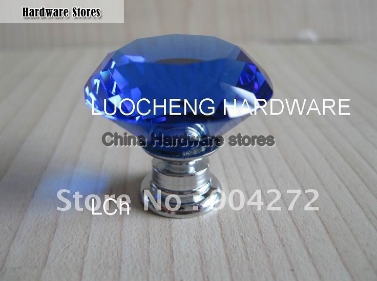 10PCS/LOT 30MM BLUE CUT CRYSTAL KNOBS ON A CHROME ZINC BASE 10PCS/LOT 30MM BLUE CUT CRYSTAL KNOBS ON A CHROME ZINC BASE