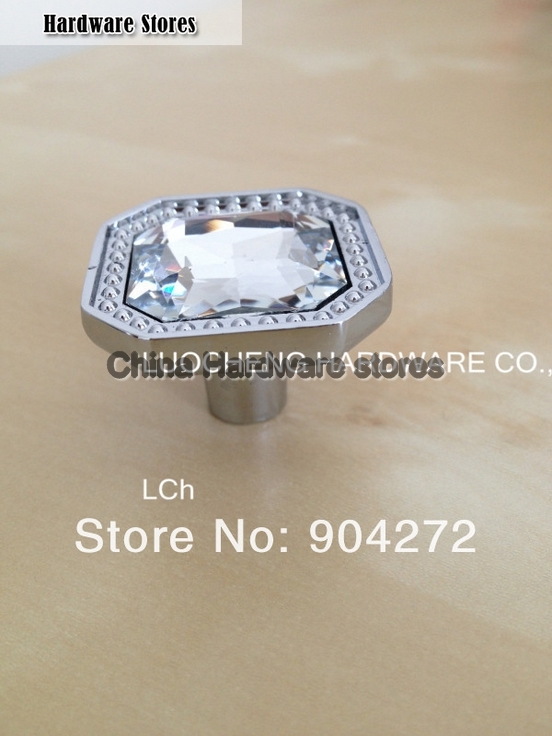 30PCS/LOT 32MM SQUARE CLEAR CUT CRYSTAL KNOBS ZINC BASE GLASS KNOBS HANDLES DOOR KNOBS, CABINET KNOBS HARDWARE 30PCS/LOT 32MM SQUARE CLEAR CUT CRYSTAL KNOBS ZINC BASE GLASS KNOBS HANDLES DOOR KNOBS, CABINET KNOBS HARDWARE