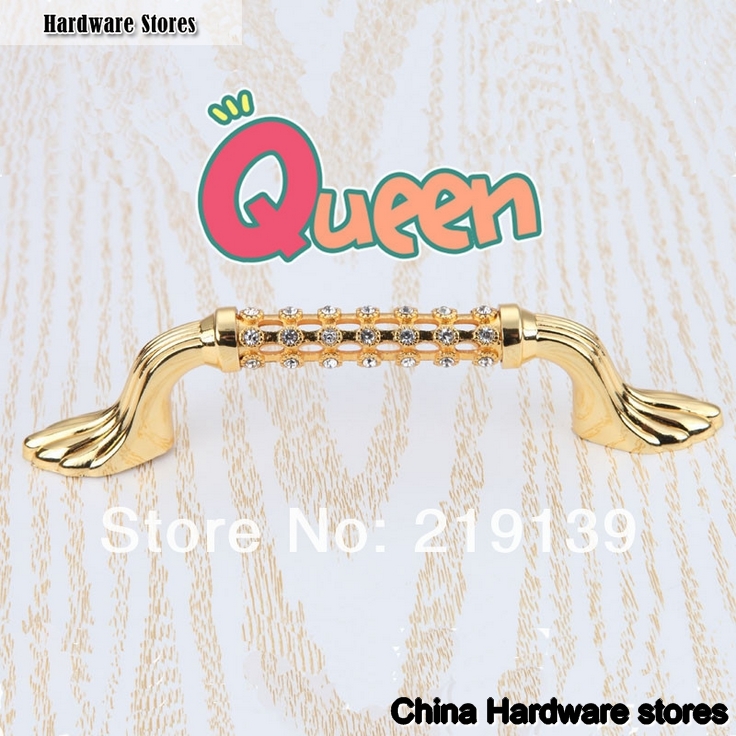 Crystal cabient knobs and handles-9027.jpg