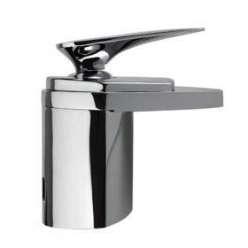 single handle chrome centerset sink faucet