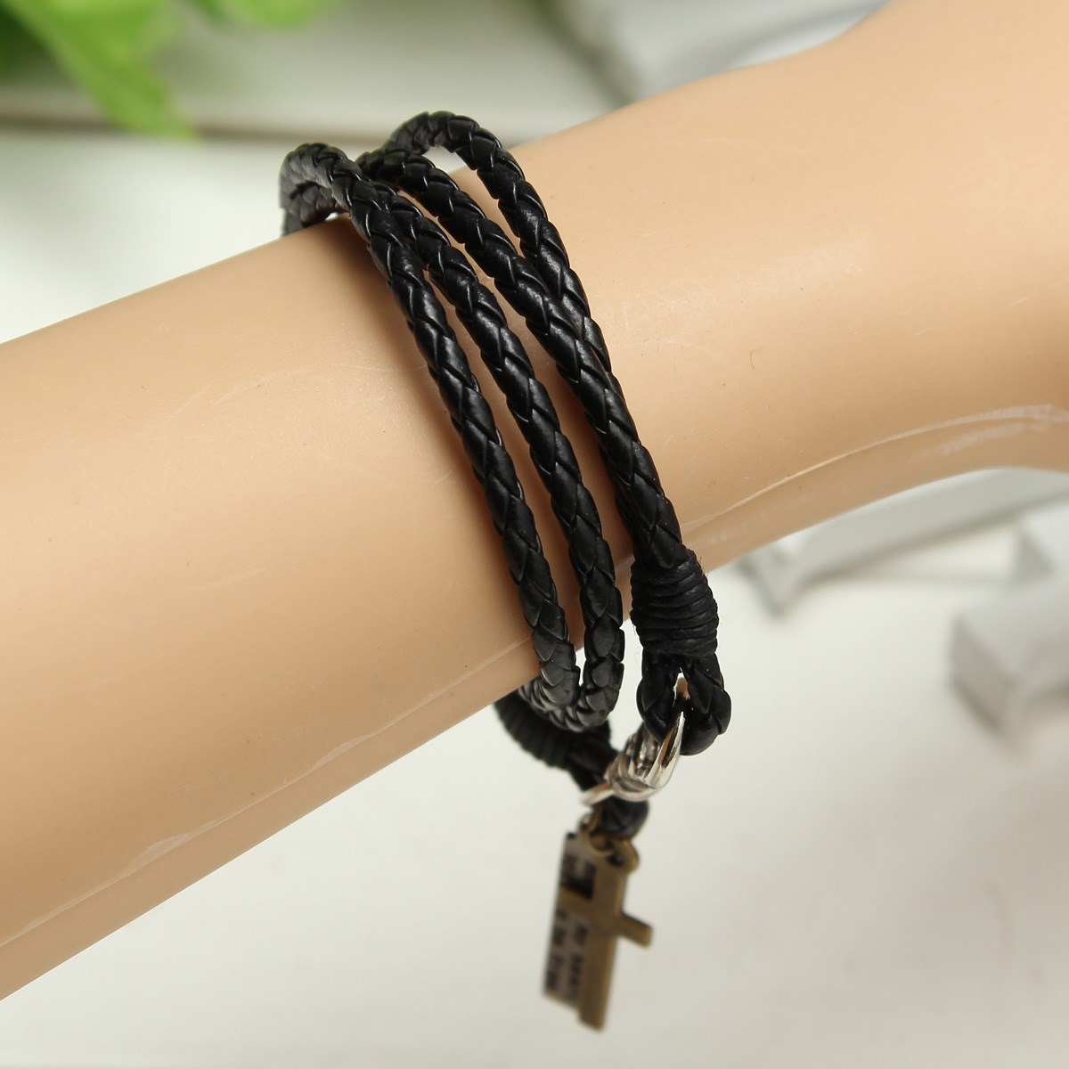 beautiful pretty design 1pc colorful unisex wristband leather with pendant bracelet casual fashion new