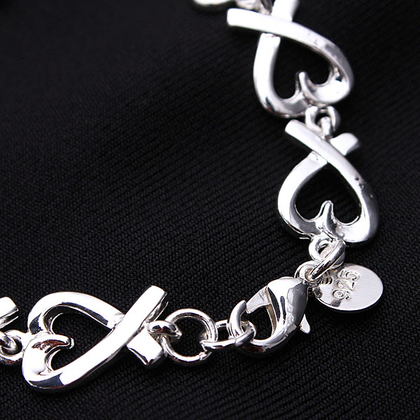 new arrival silver jewelry hand chain bracelet heart shaped stylish bracelet for christmas love gift