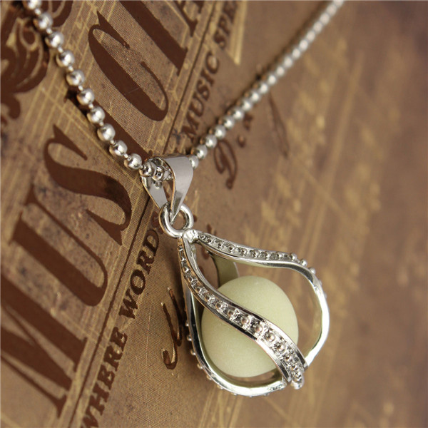 new the little mermaids teardrop glow in the dark pendant necklace girls women valentine gift