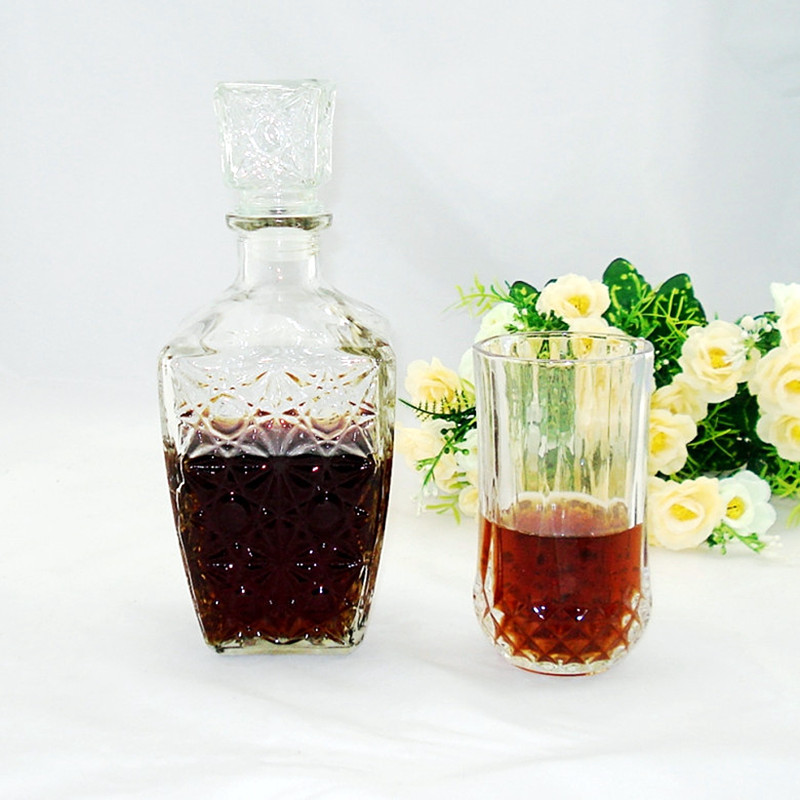 new arrival romantic special design glass whiskey liquor wine drinks decanter 850ml crystal bottle wine carafe beautiful gift