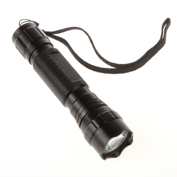 wf 501b 1000lm cree xml t6 led flashlight torch flash light + 2x batteries & battery charger & remote pressure switch