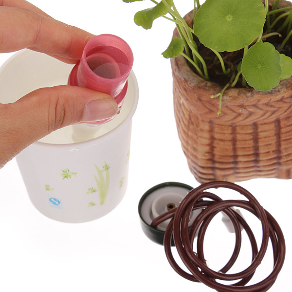 new 2pcs/lot self-watering automatic drip watering system tender seepage control waterer spike indoor houseplant plant