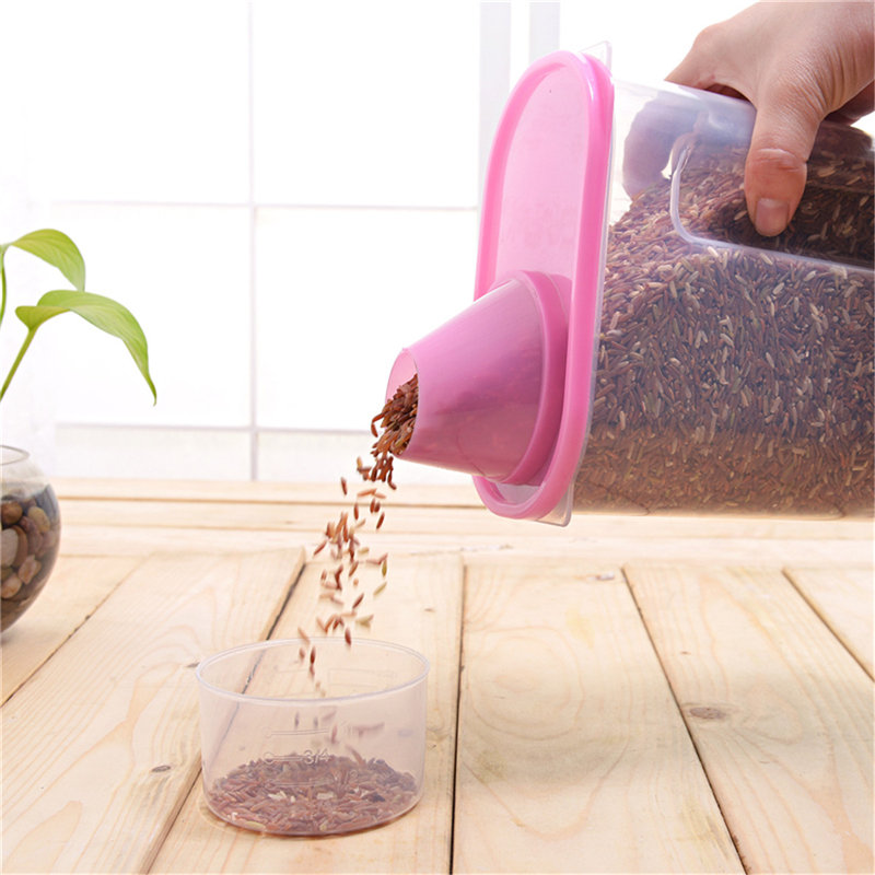 best promotion dry dried food cereal flour storage rice container sealed box 1.8l 3 colors with a measuring cup